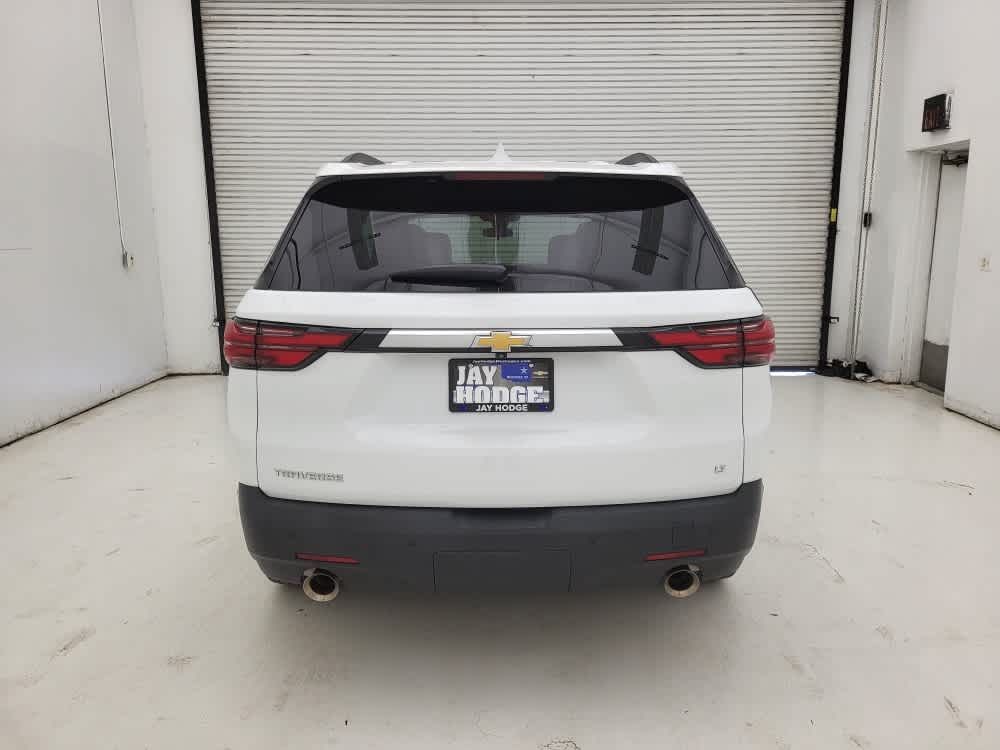 2023 Chevrolet Traverse 1LT photo 2