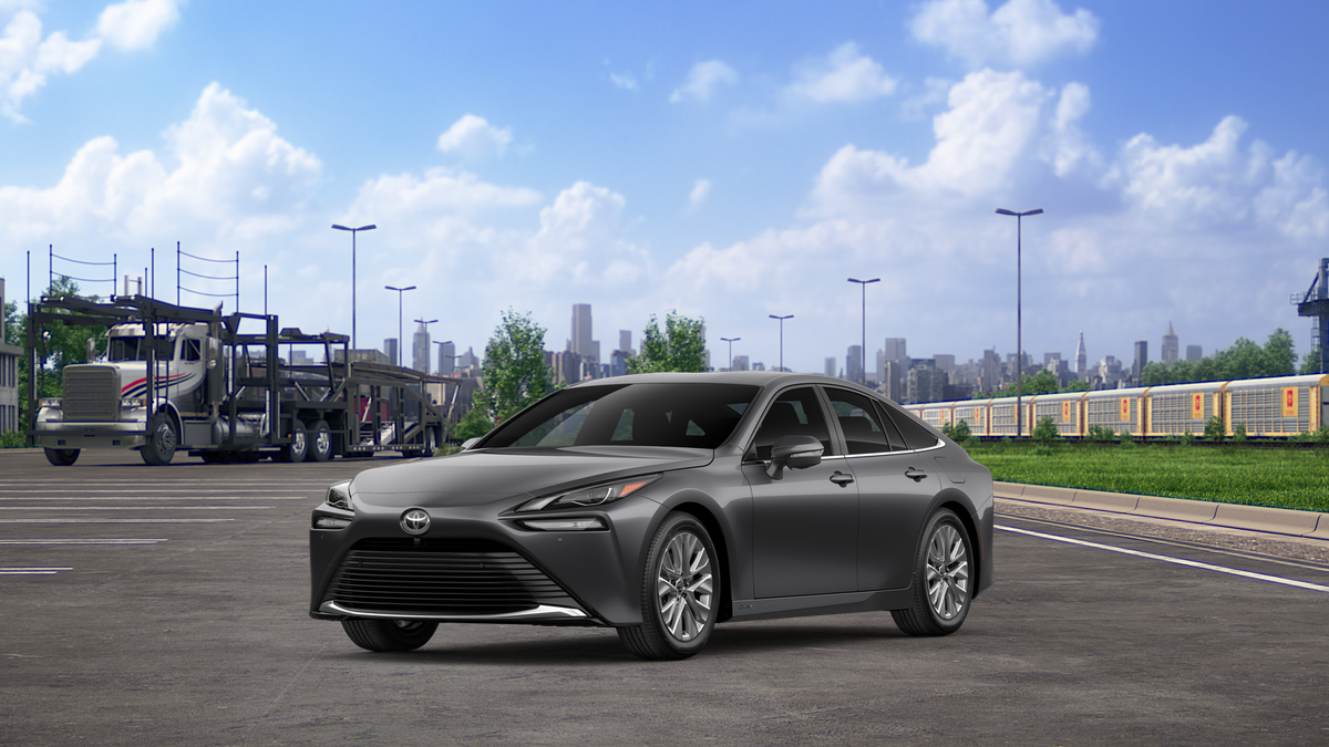 2025 Toyota Mirai XLE's photo