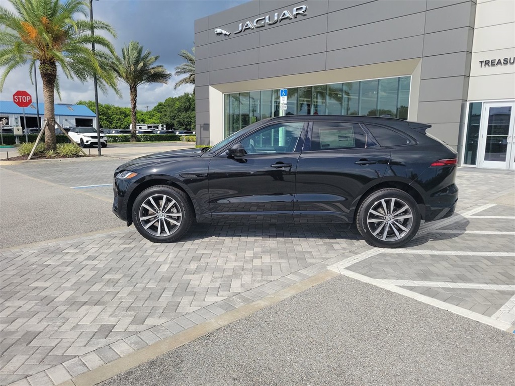 2026 Jaguar F-PACE P250 R-Dynamic S photo 2