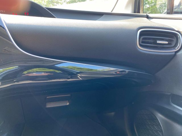 2017 Toyota Prius Prime Plus photo 10