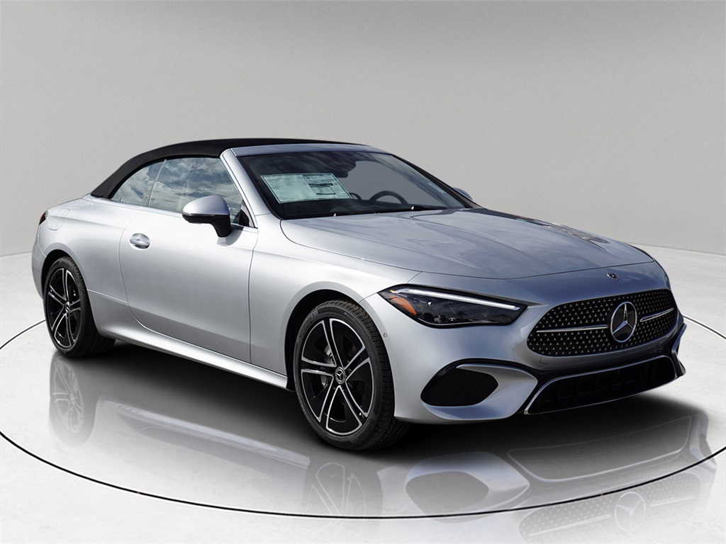 2026 Mercedes Benz CLE 300 4MATIC Cabriolet photo 2