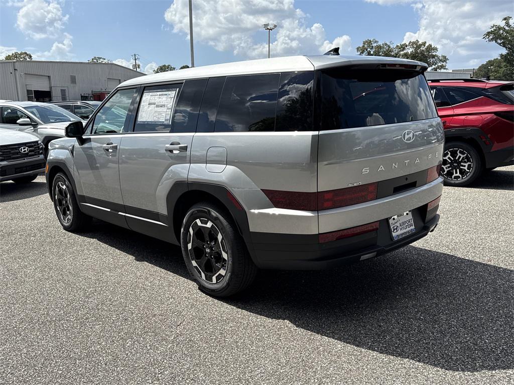 2026 Hyundai Santa Fe SE photo 4