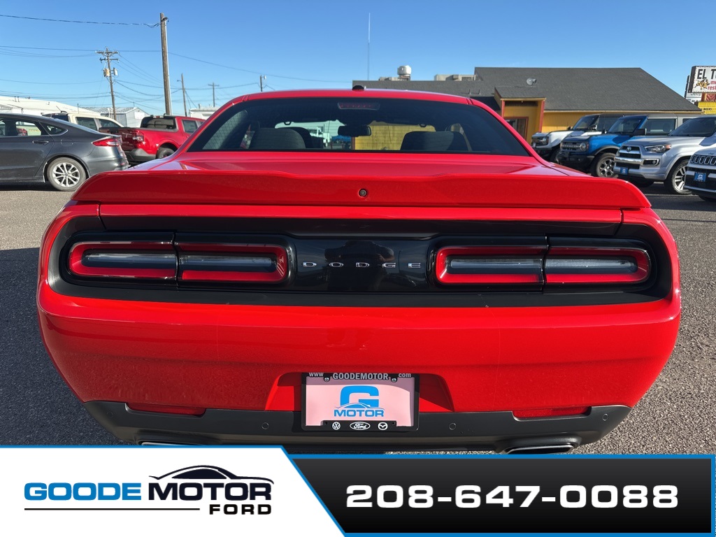 2022 Dodge Challenger GT photo 19