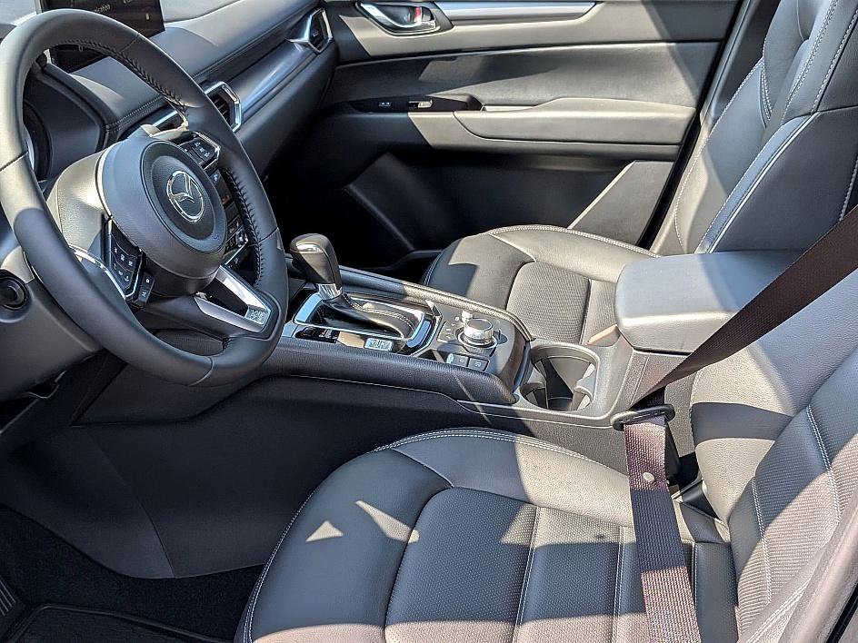 2025 Mazda CX-5 2.5 S Preferred photo 13