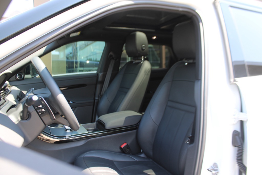 2024 Land Rover Range Rover Evoque S photo 5
