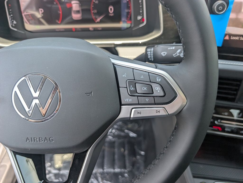 2025 Volkswagen Jetta 1.5T SEL photo 16