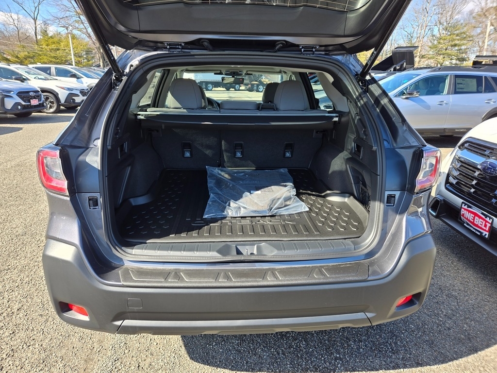 2025 Subaru Outback Premium photo 3