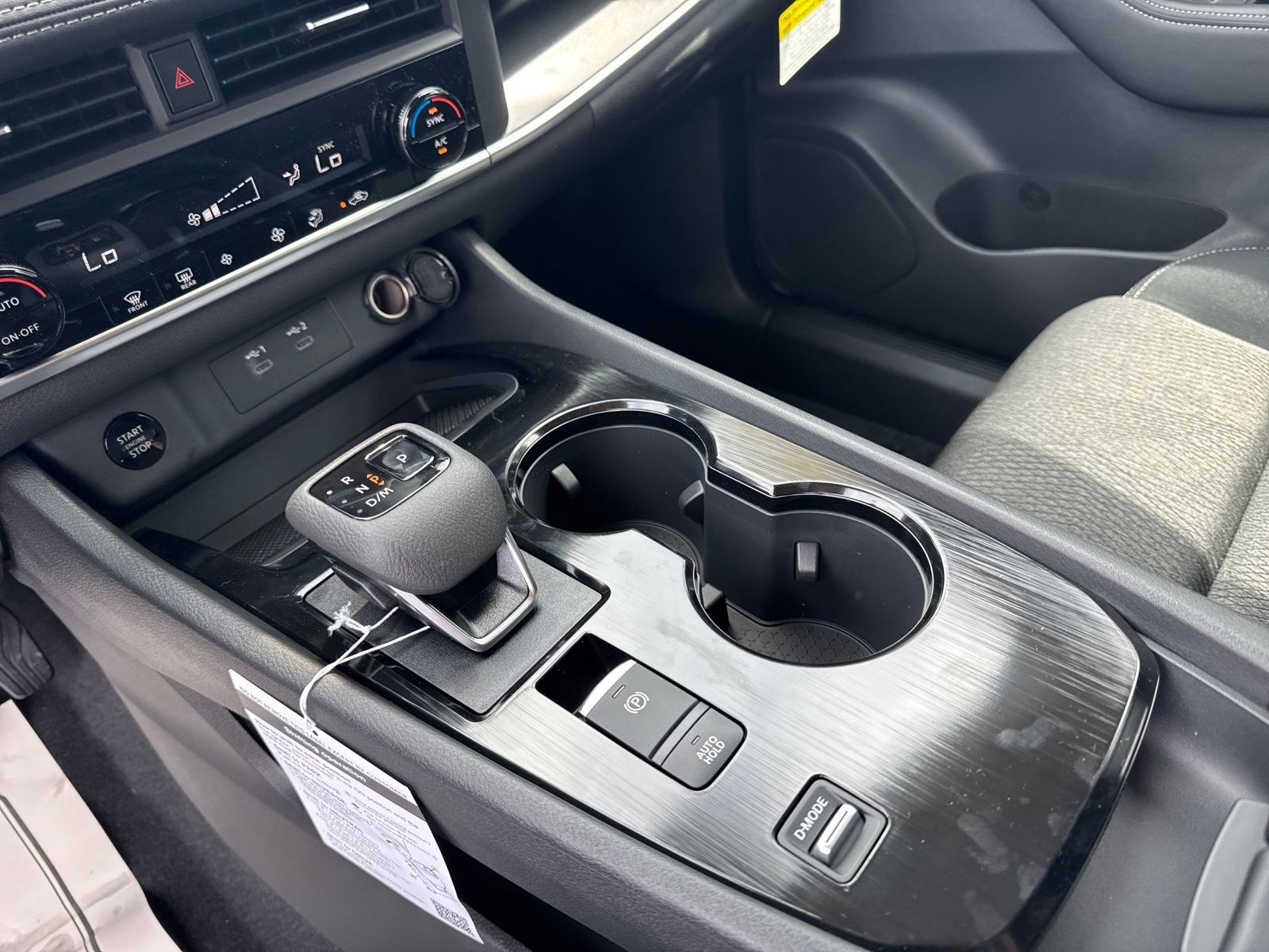 2026 Nissan Rogue SV photo 19