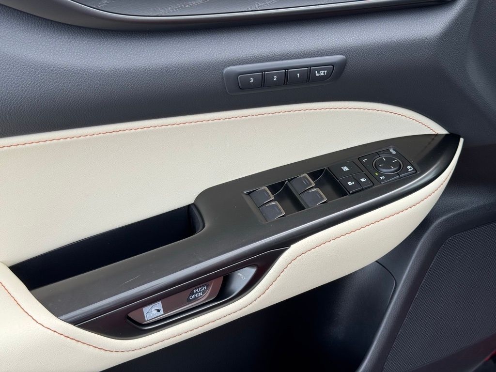 2024 Lexus NX 450h+ Luxury photo 20