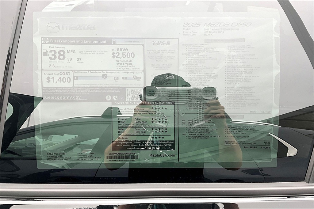 2025 Mazda CX-50 Premium photo 13