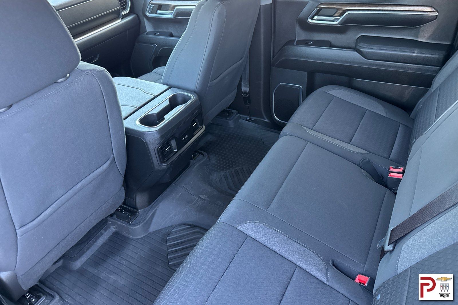 2023 Chevrolet Silverado 1500 RST photo 13