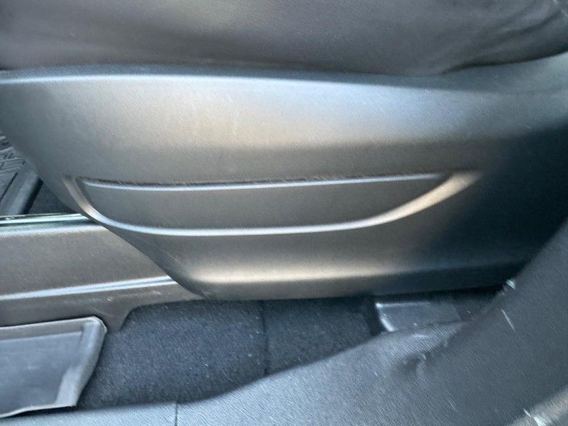 2022 Lincoln Aviator Standard photo 17