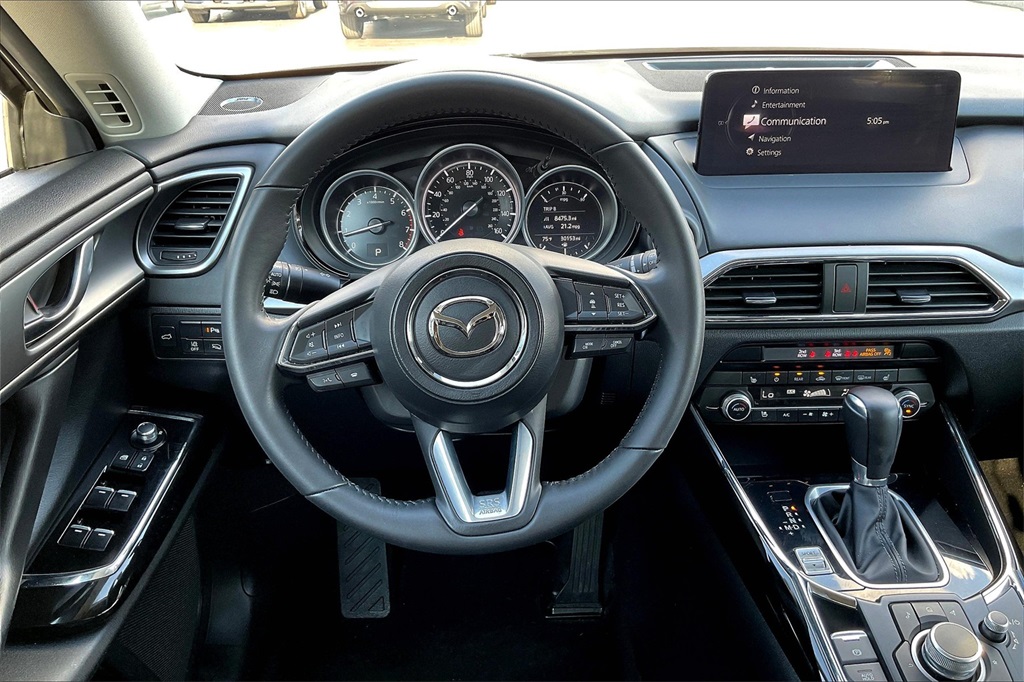 2022 Mazda CX-9 Touring photo 2
