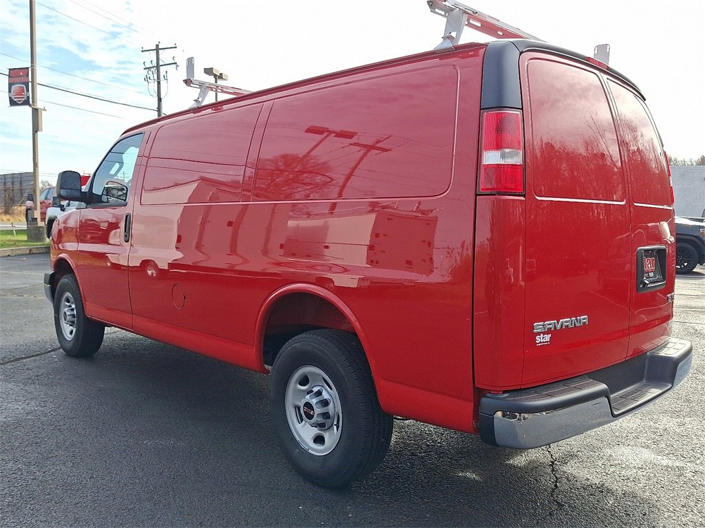 2025 Gmc Savana 2500 Cargo photo 2