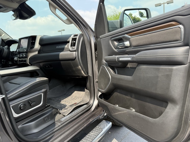 2022 Ram 1500 Laramie photo 9