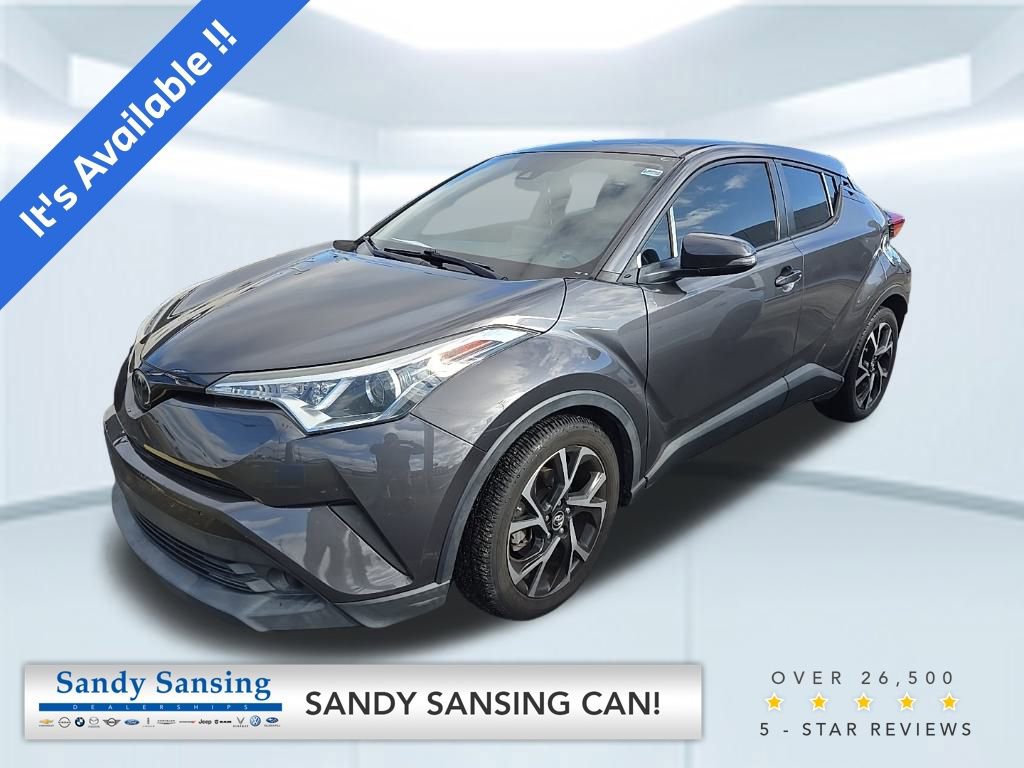 2019 Toyota C-HR XLE's photo