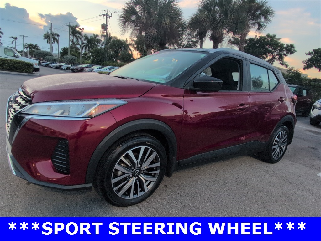 2023 Nissan Kicks SV photo 2