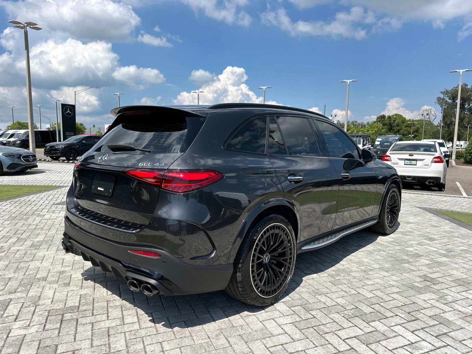 2024 Mercedes Benz GLC 43 AMG photo 4