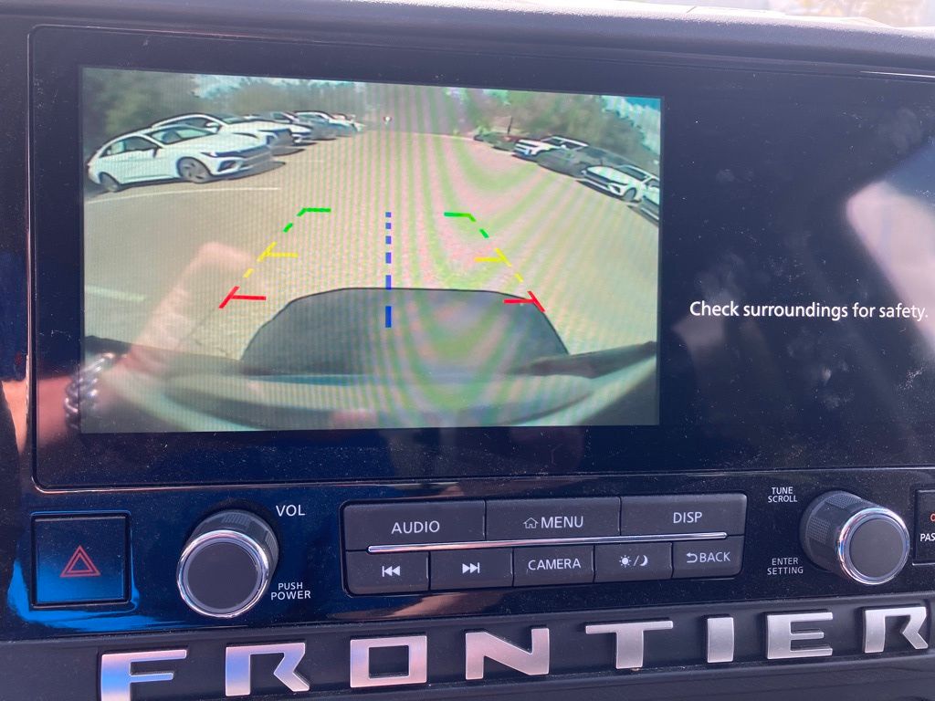 2025 Nissan Frontier SV photo 17