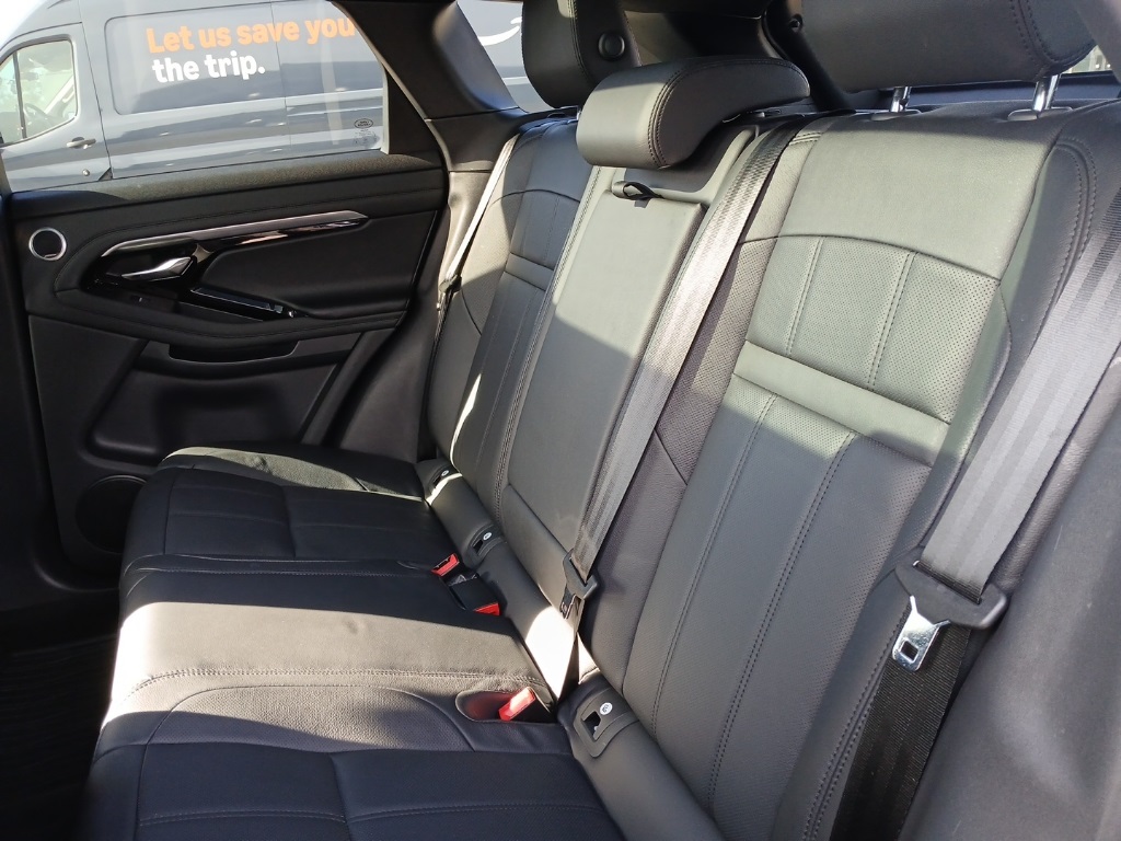 2022 Land Rover Range Rover Evoque R-Dynamic SE photo 18