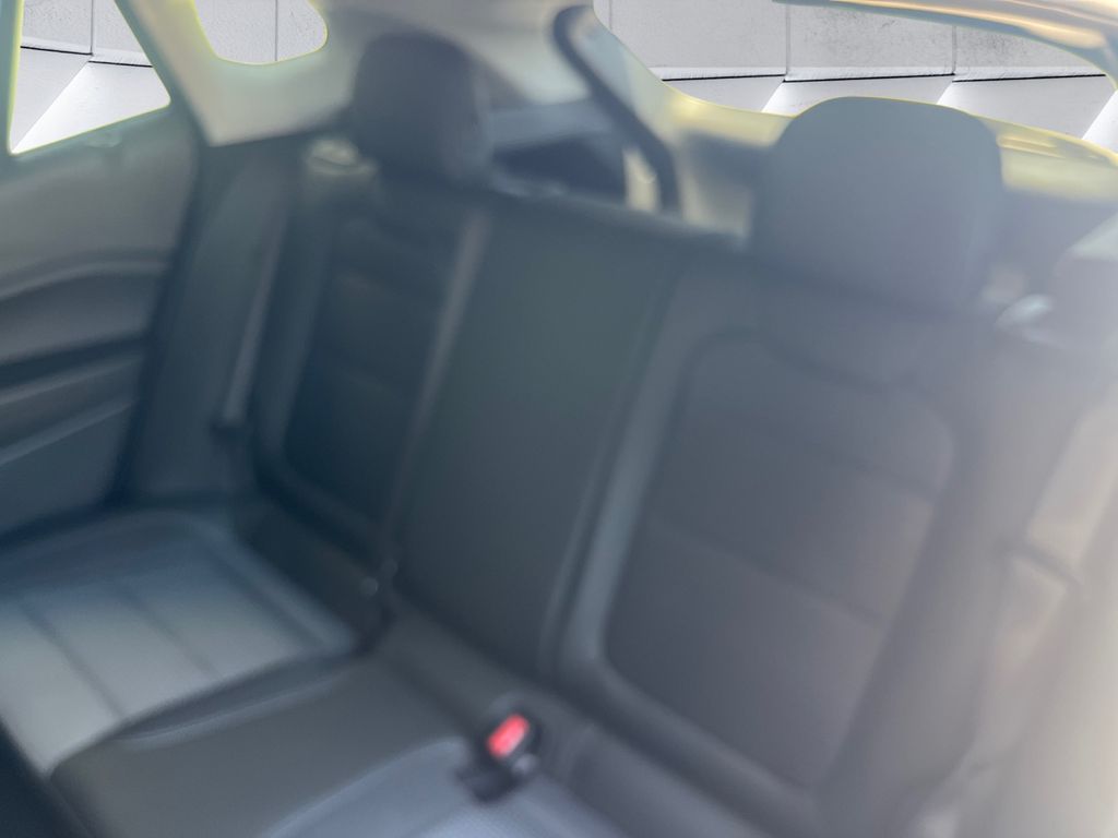 2024 Chevrolet Trax LT photo 18