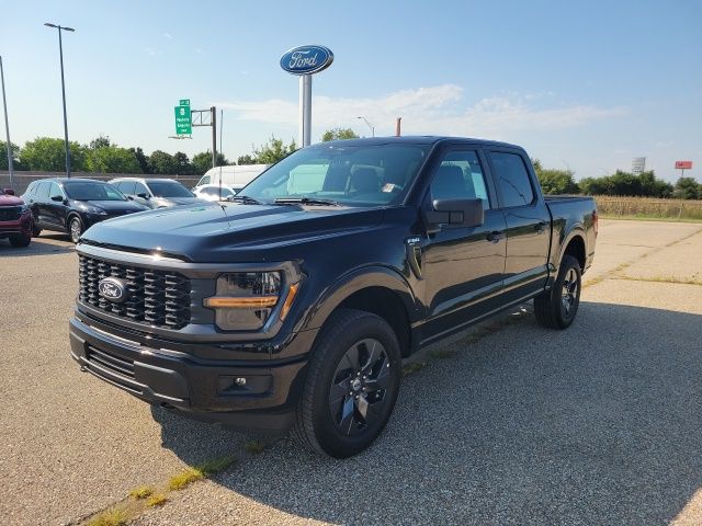 2025 Ford F-150 STX photo 14