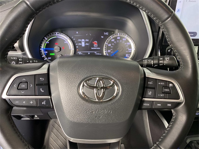 2023 Toyota Highlander Hybrid XLE photo 11