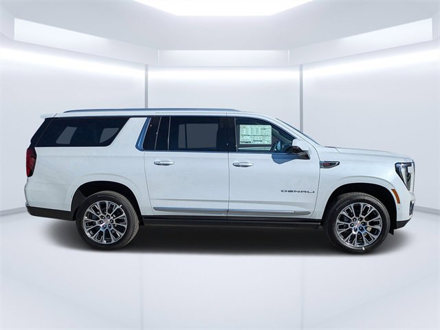 2026 Gmc Yukon XL Denali photo 2