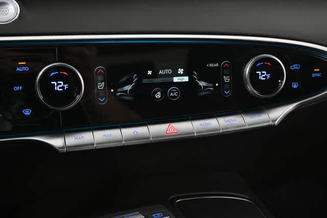 2022 Genesis GV70 3.5T Sport photo 14