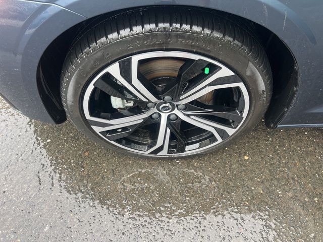 2024 Volvo S60 B5 Core photo 28