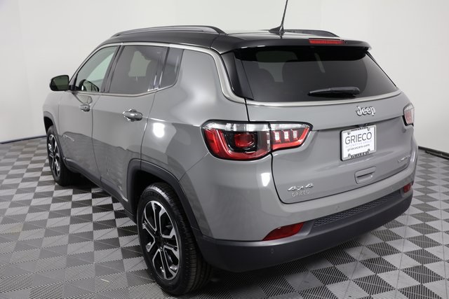 2024 Jeep Compass Limited photo 3