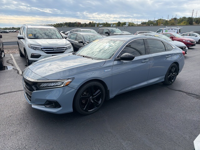 2022 Honda Accord Hybrid Sport photo 2