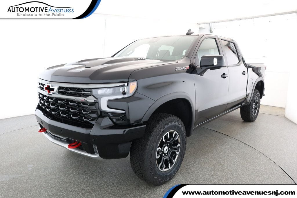 2025 Chevrolet Silverado 1500 ZR2's photo