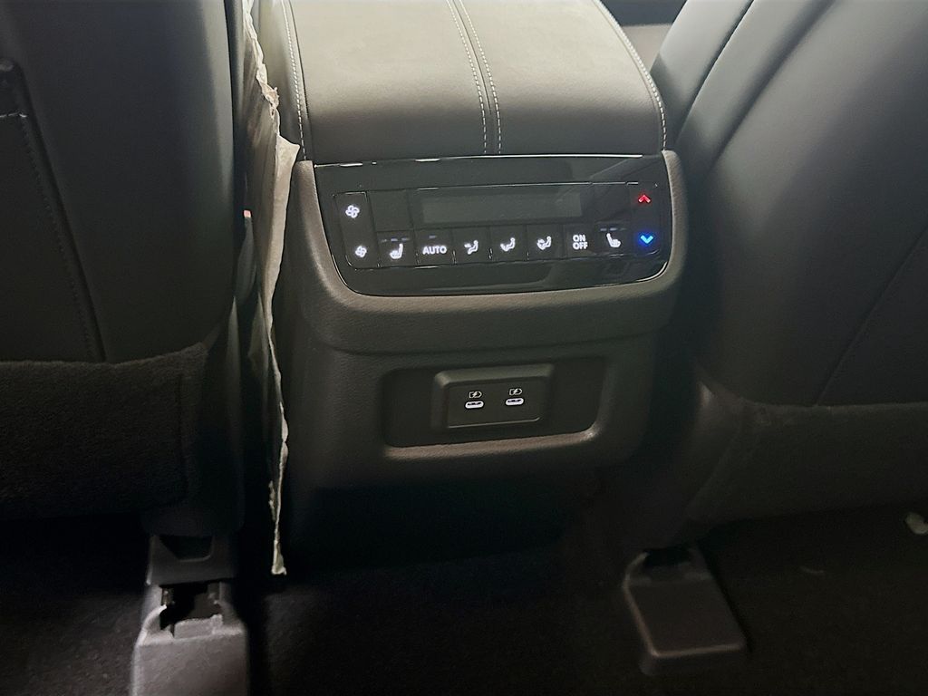 2026 Infiniti QX60 Luxe photo 28
