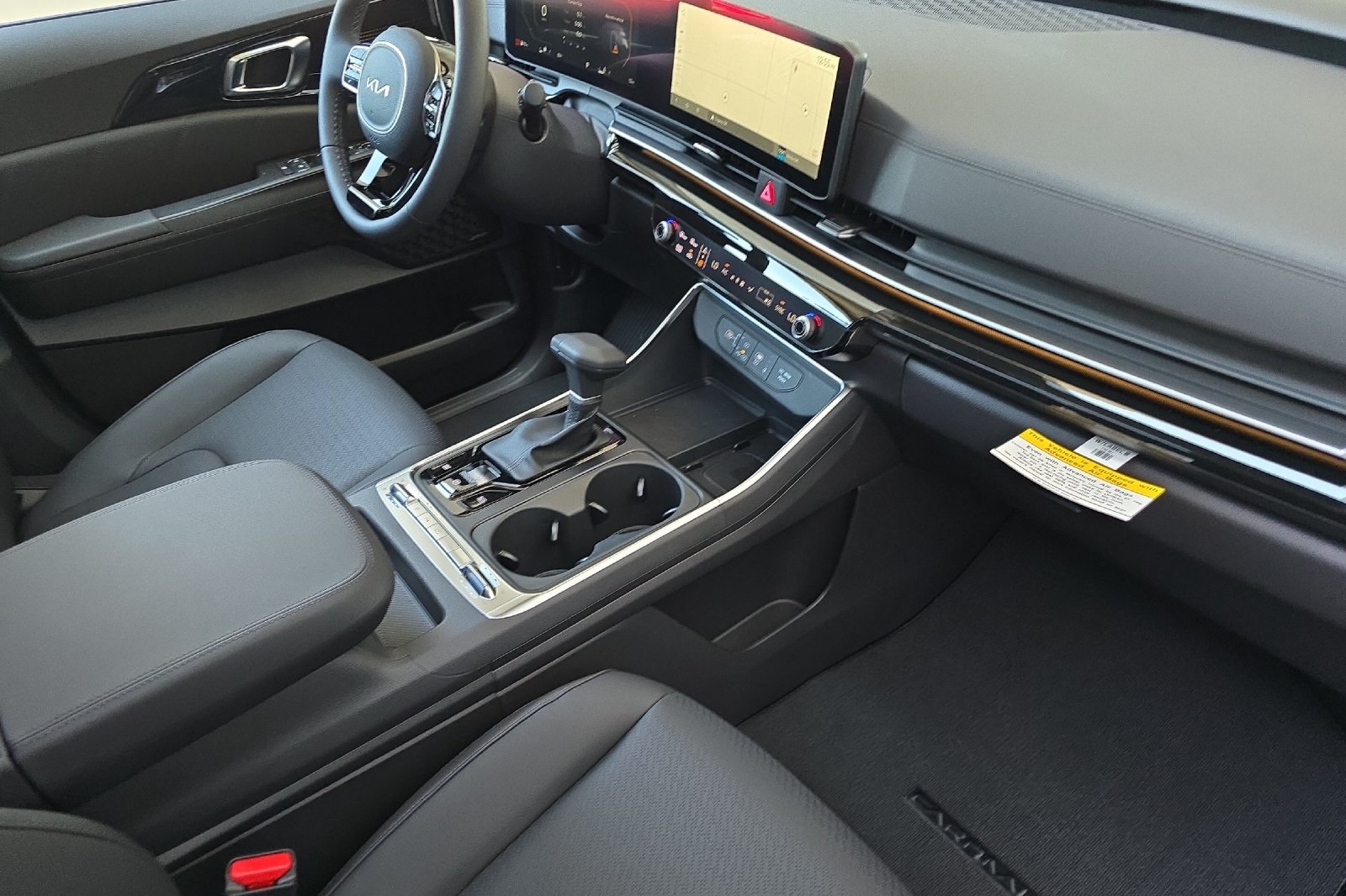 2026 Kia Carnival SX Prestige photo 12
