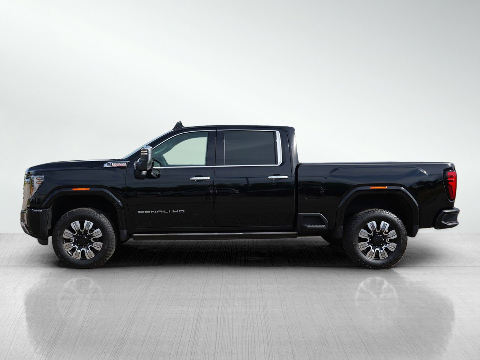 Used 2024 GMC Sierra 3500HD Denali with VIN 1GT49WEY7RF247714 for sale in Roseville, Minnesota