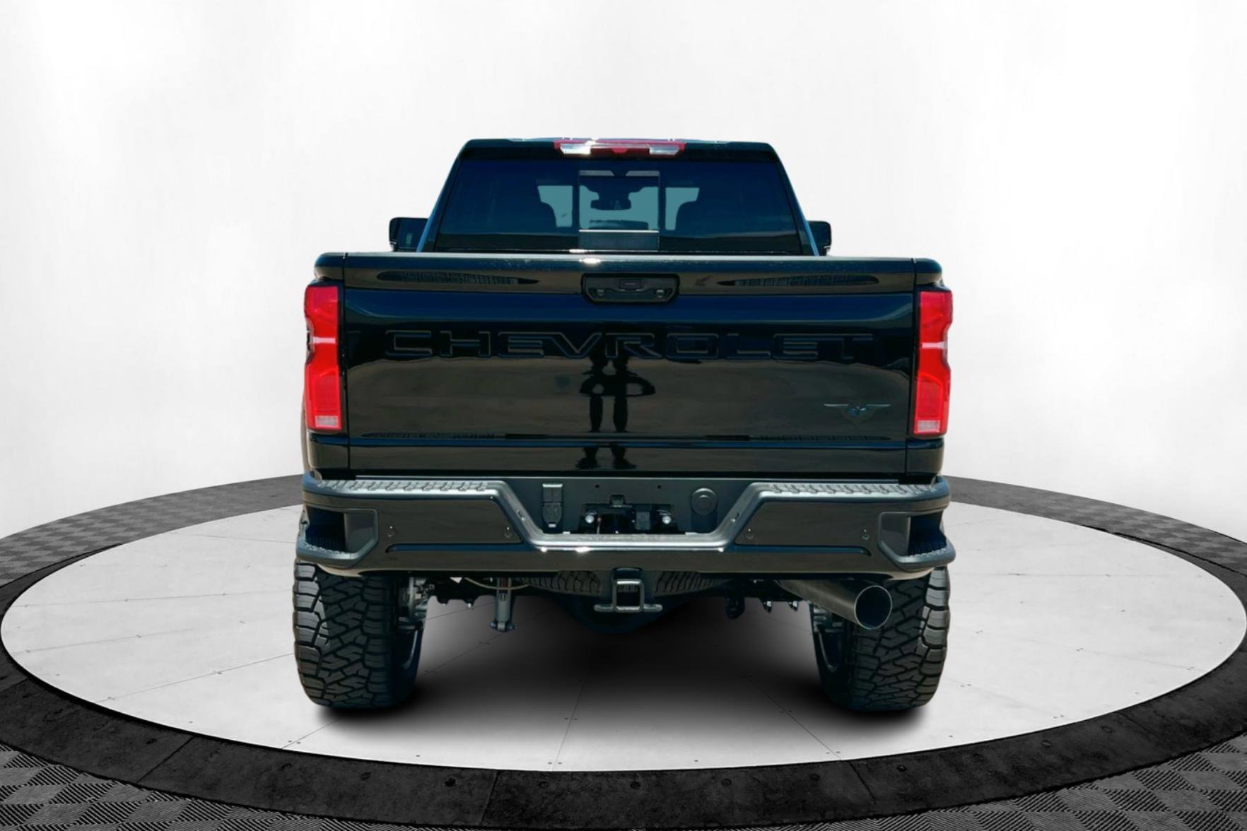 2025 Chevrolet Silverado 2500HD LT photo 4