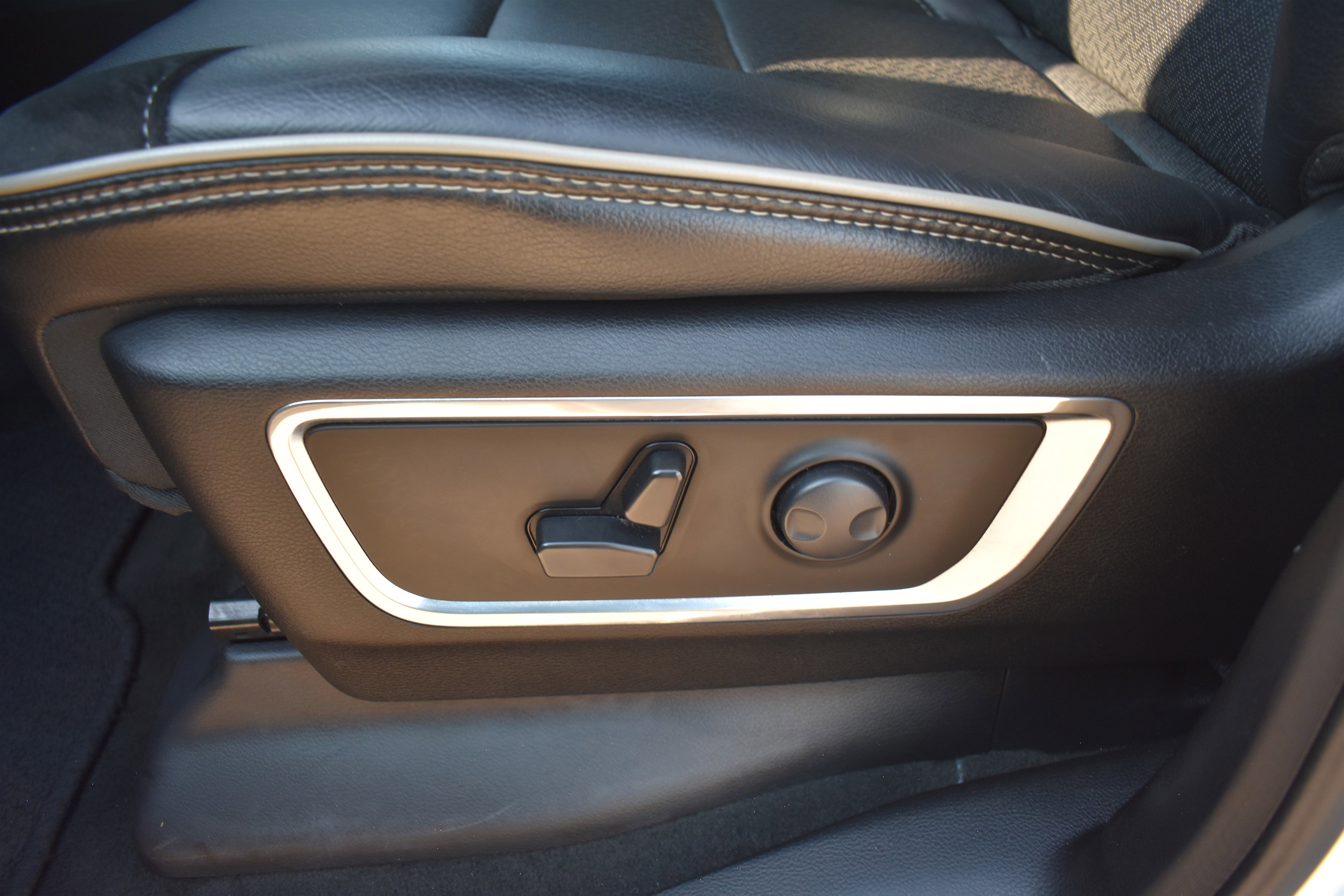 2024 Ram 1500 Laramie photo 10