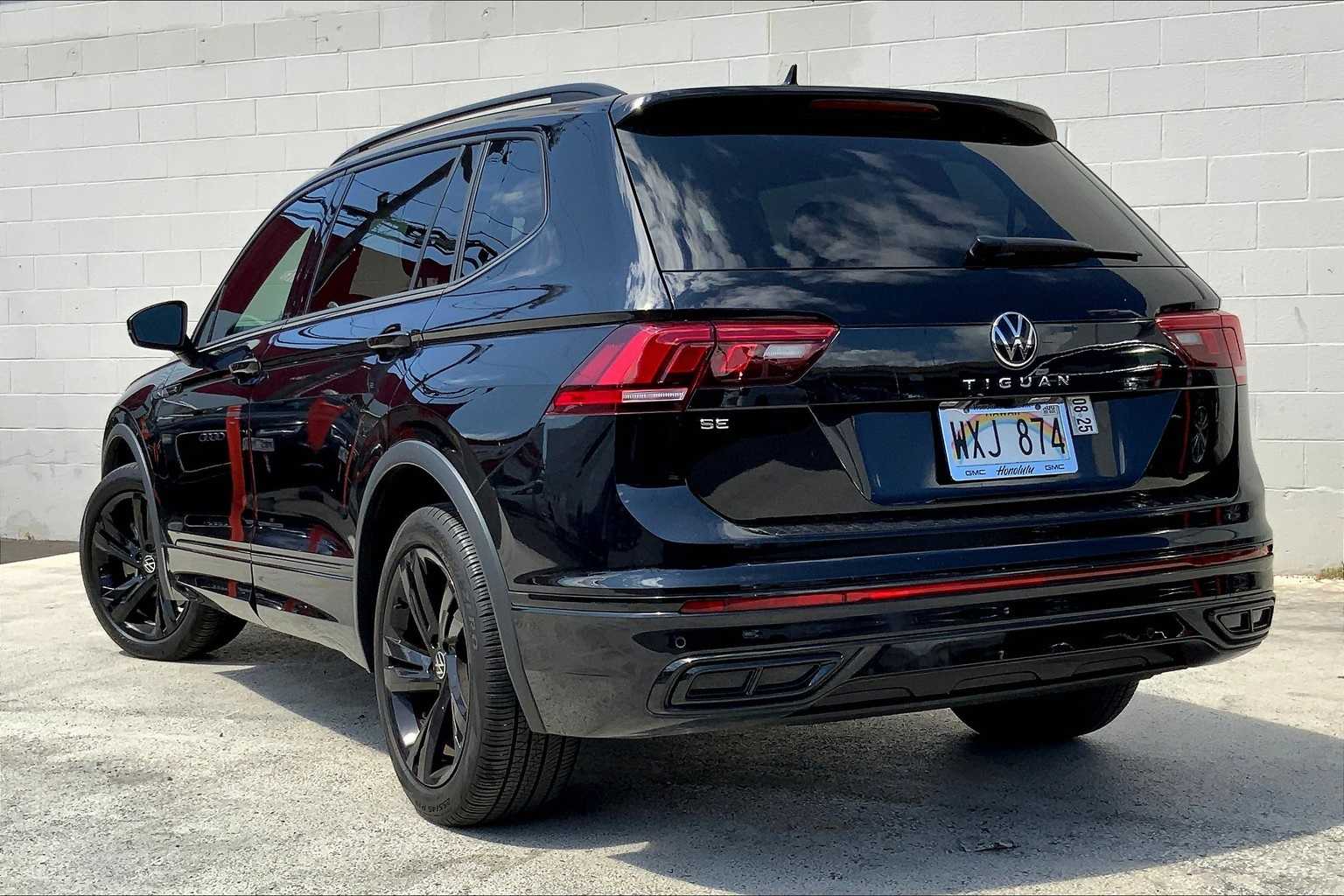 2024 Volkswagen Atlas SEL Premium R-Line photo 2