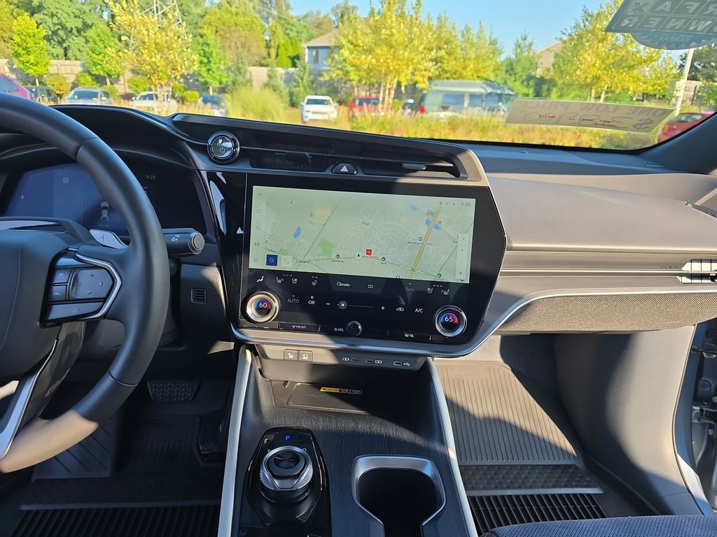 2023 Lexus RZ 450e Luxury photo 19