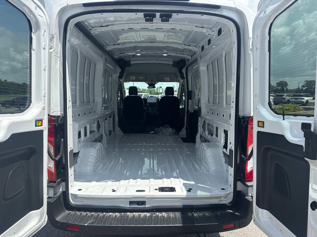 2025 Ford Transit Cargo Van photo 6
