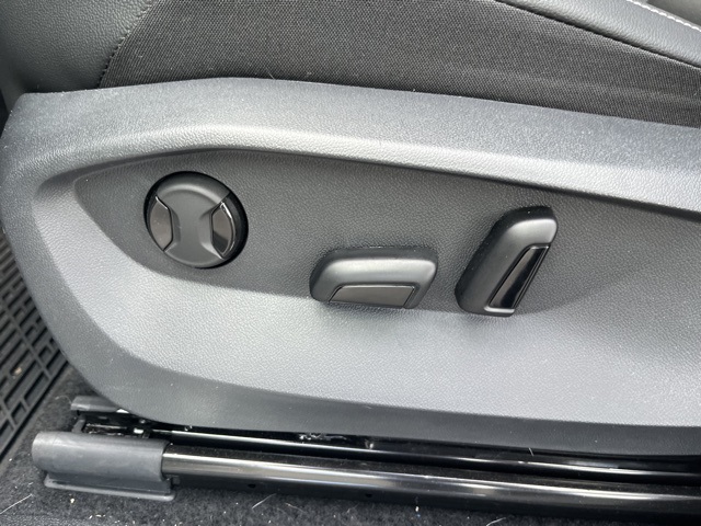 2024 Volkswagen Tiguan SE R-Line Black photo 30