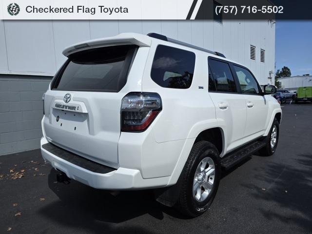 2024 Toyota 4Runner SR5 photo 7