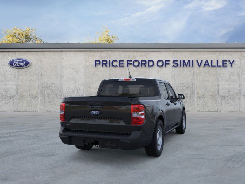 2025 Ford Maverick XL photo 2