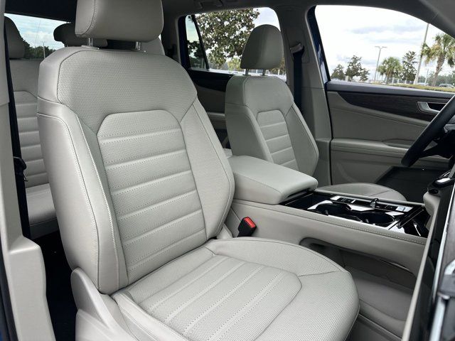 2026 Volkswagen Atlas SEL photo 18