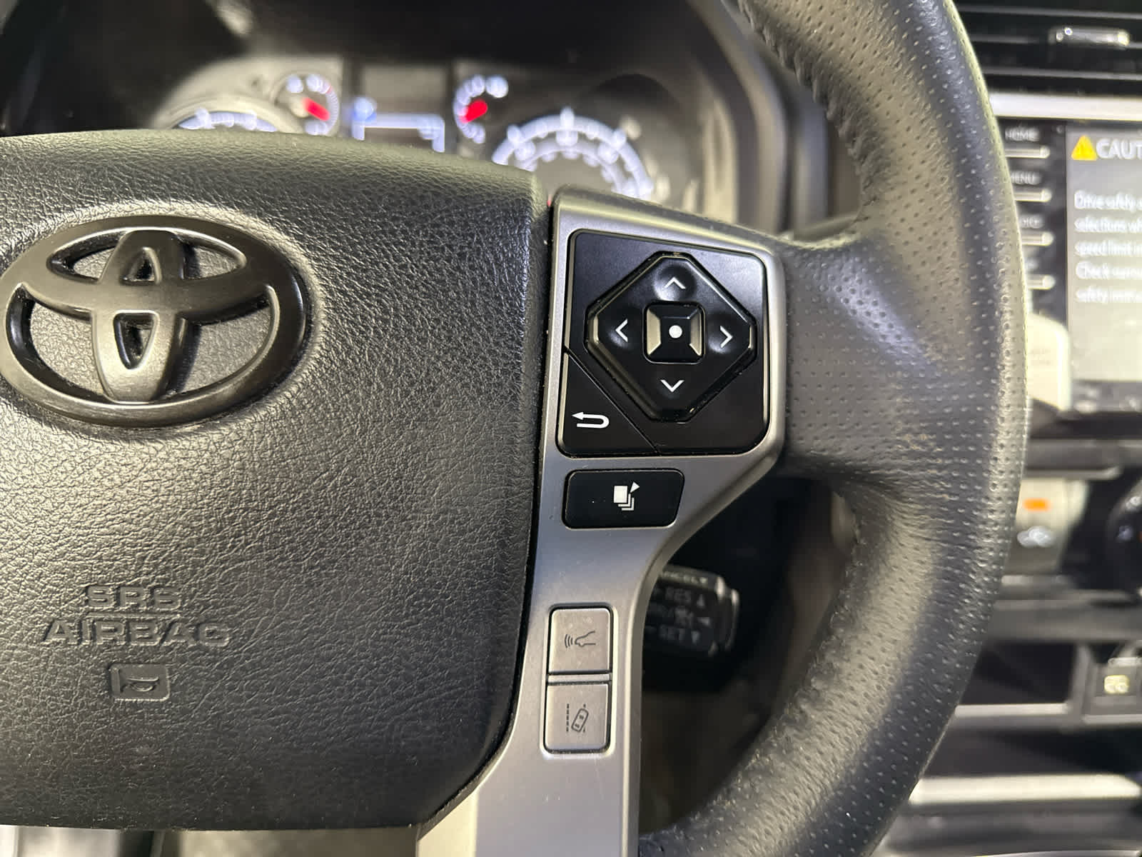 2021 Toyota 4Runner SR5 Premium photo 25