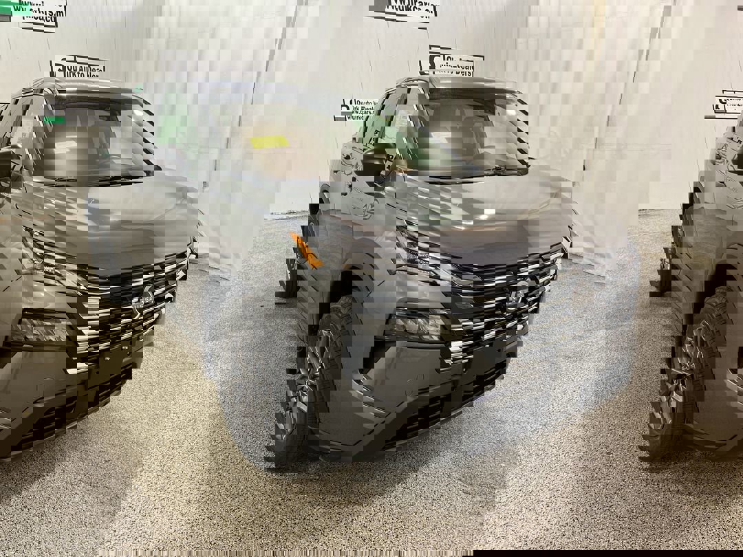 2026 Nissan Rogue S's photo