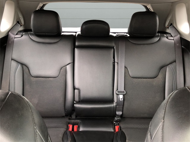 2022 Jeep Compass Latitude photo 22