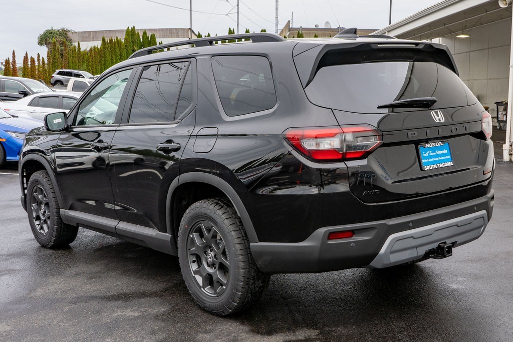 2025 Honda Pilot TrailSport photo 8