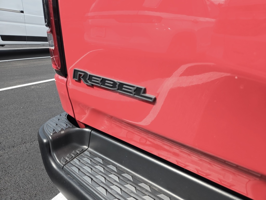 2022 Ram 1500 Rebel photo 12